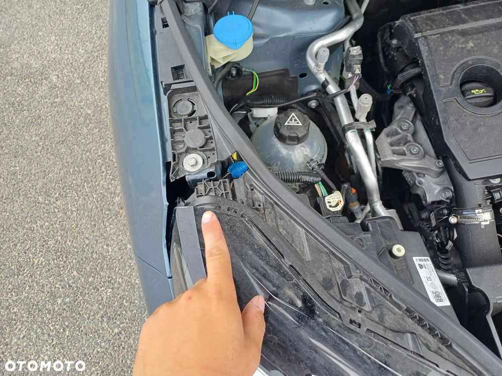 Peugeot 3008 1.2 PureTech mHEV Allure Pack S&S e-DCS6 - 28