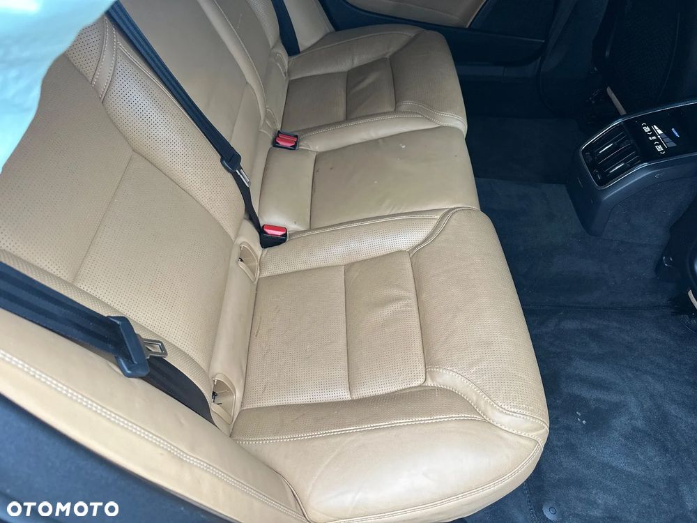 Volvo S90 - 24