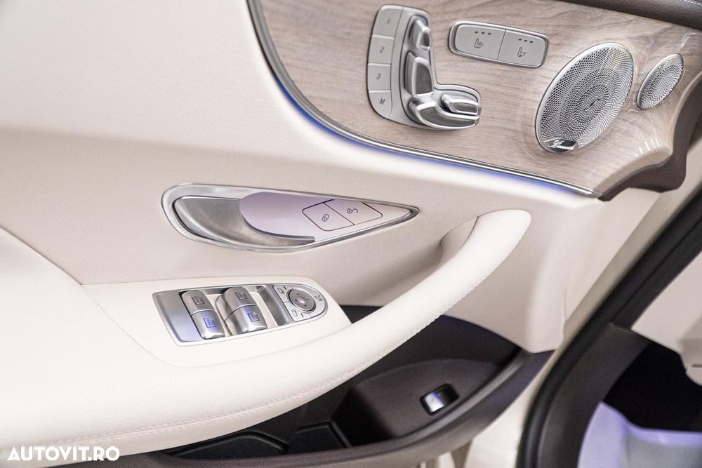 Mercedes-Benz E 450 Coupe 4MATIC Aut. - 31