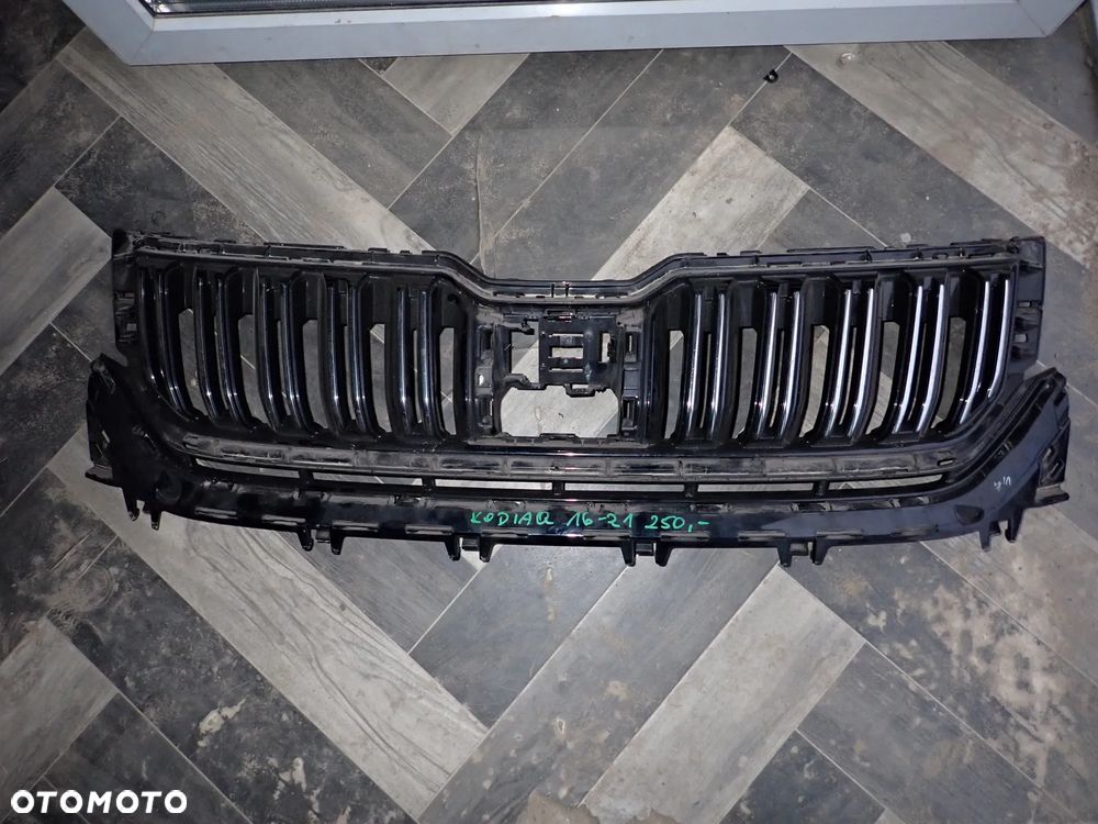 SKODA KODIAQ 16-21 GRILL - 1
