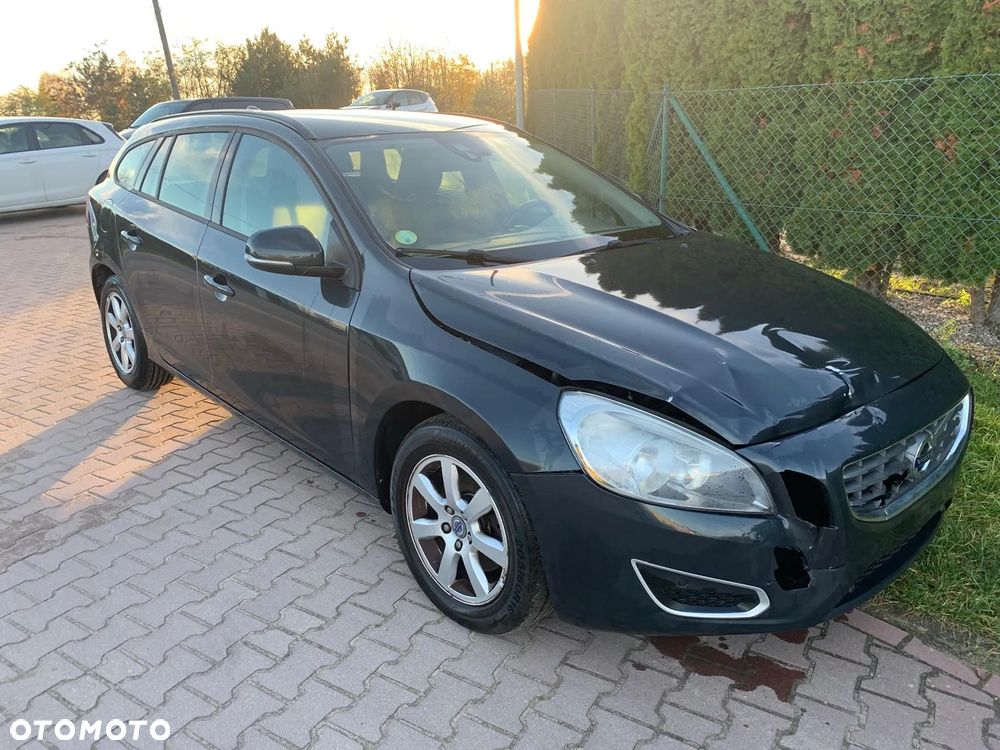 Volvo V60 D2 Momentum - 3
