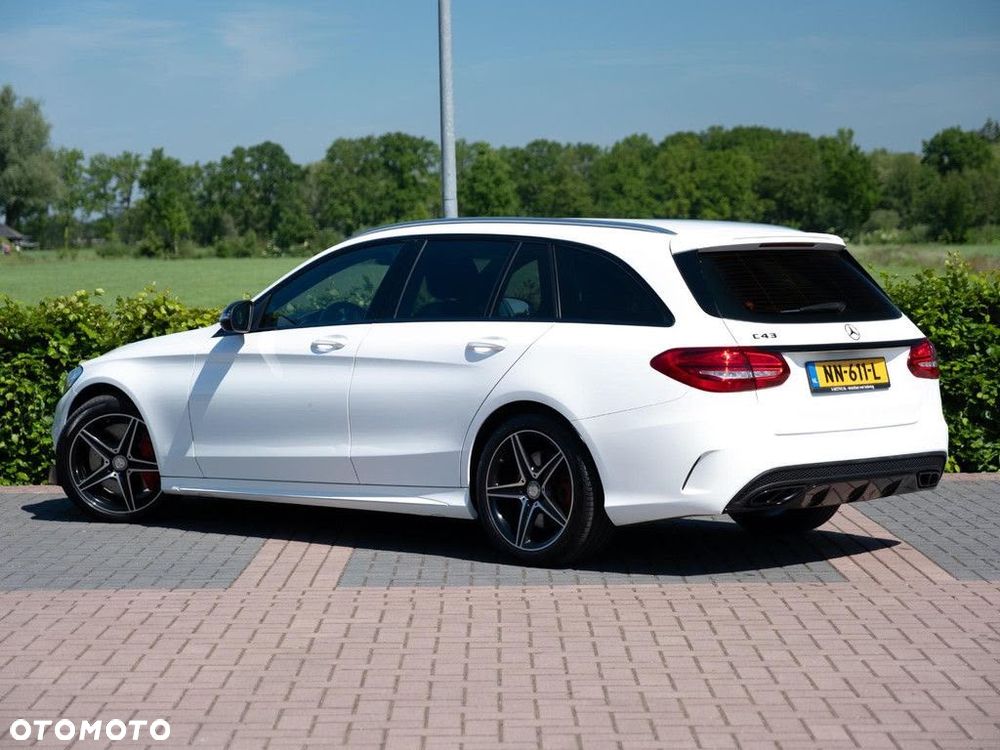 Mercedes-Benz Klasa C 450 AMG 4Matic 7G-TRONIC - 4