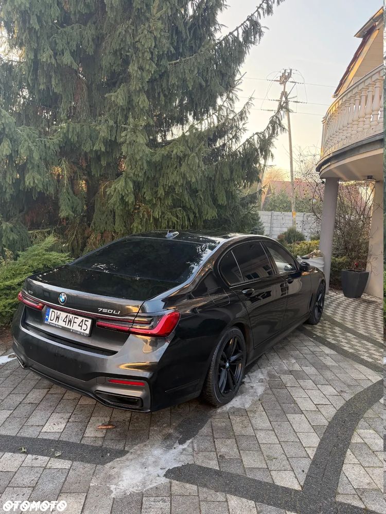 BMW Seria 7 750Li xDrive sport - 2