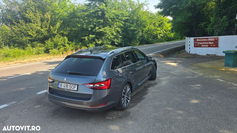 Skoda Superb 2.0 TDI DSG Laurin & Klement - 21