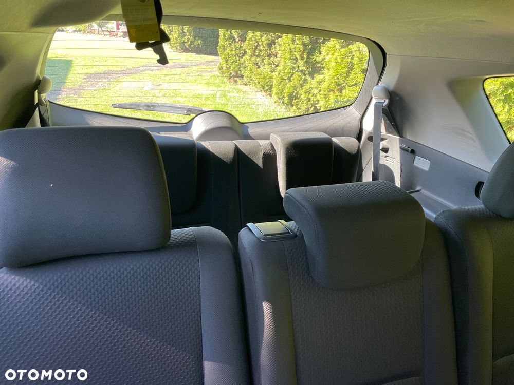 Toyota Corolla Verso - 13