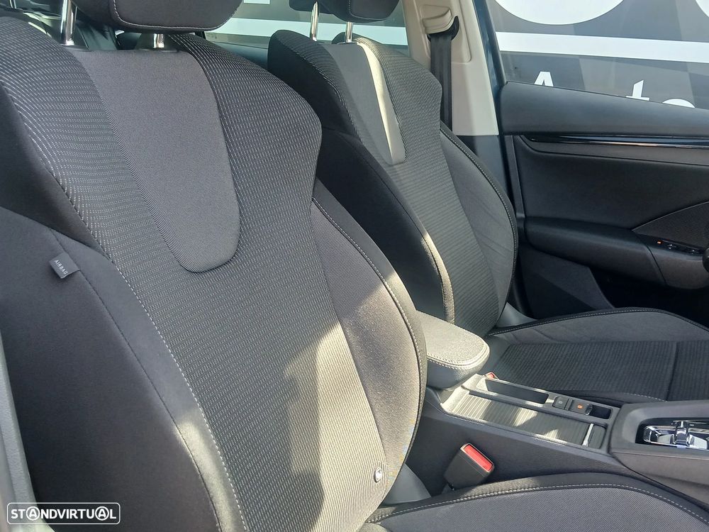 Skoda Octavia Break 2.0 TDI Ambition DSG - 19