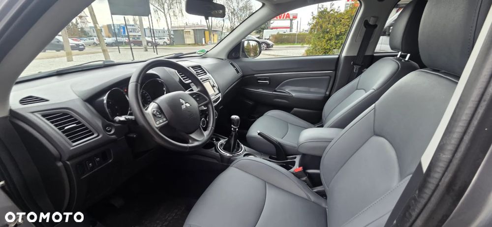 Mitsubishi ASX 1.8 DID Invite 4WD AS&G - 31