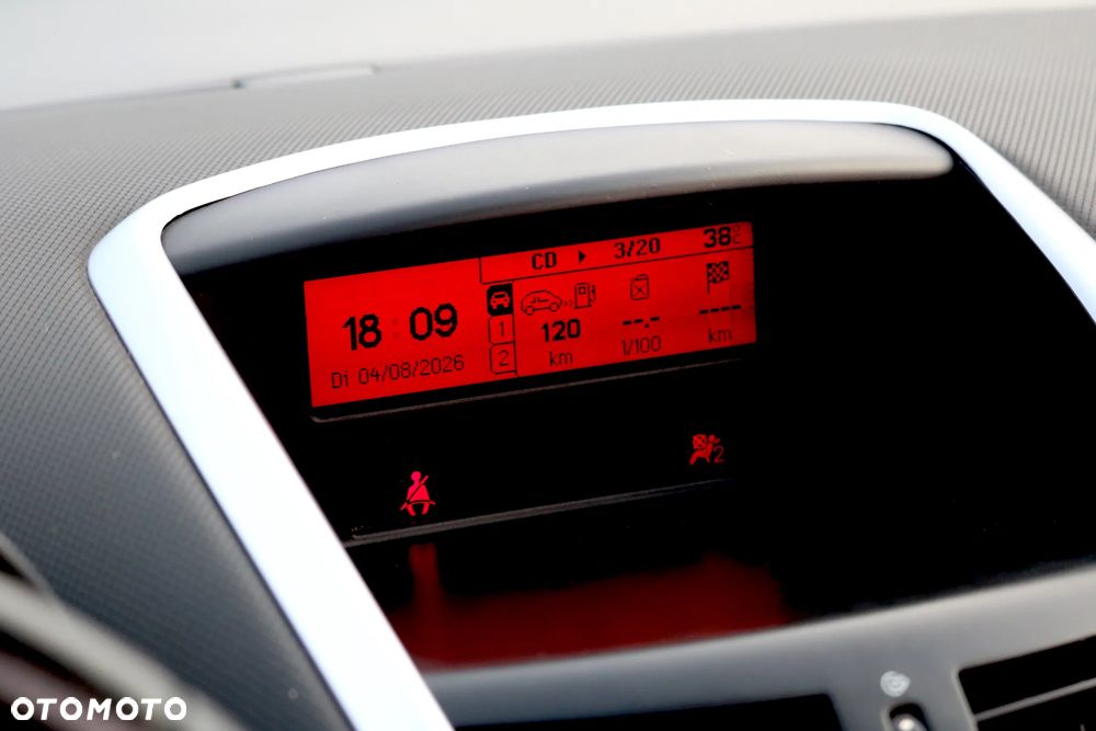 Peugeot 207 CC - 30