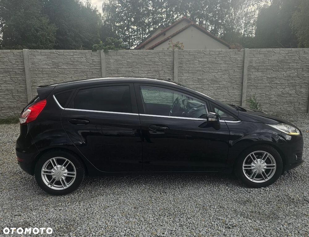 Ford Fiesta 1.0 EcoBoost STart-Stop Titanium - 4