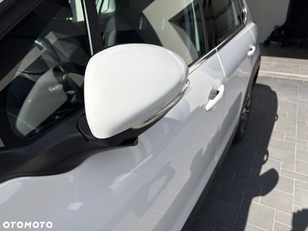 Peugeot 2008 1.2 Pure Tech GPF Allure S&S EAT6 - 28