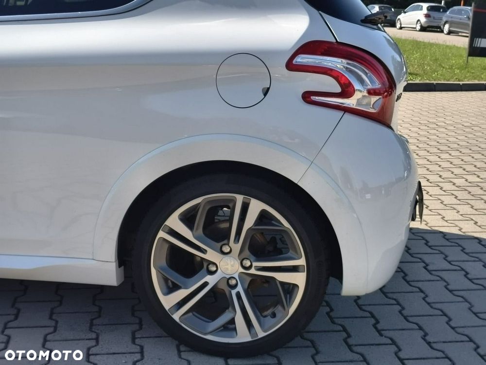 Peugeot 208 - 26