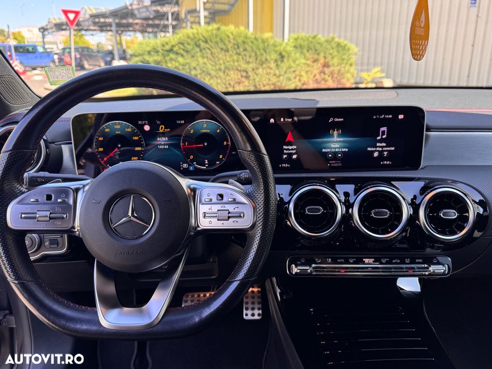 Mercedes-Benz CLA - 9