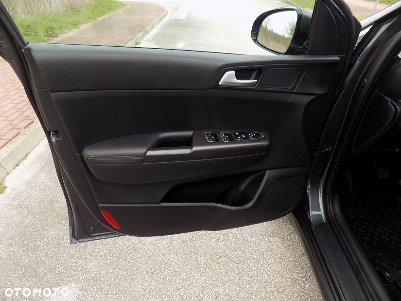 Kia Sportage 1.6 GDI 2WD DREAM-TEAM EDITION - 34