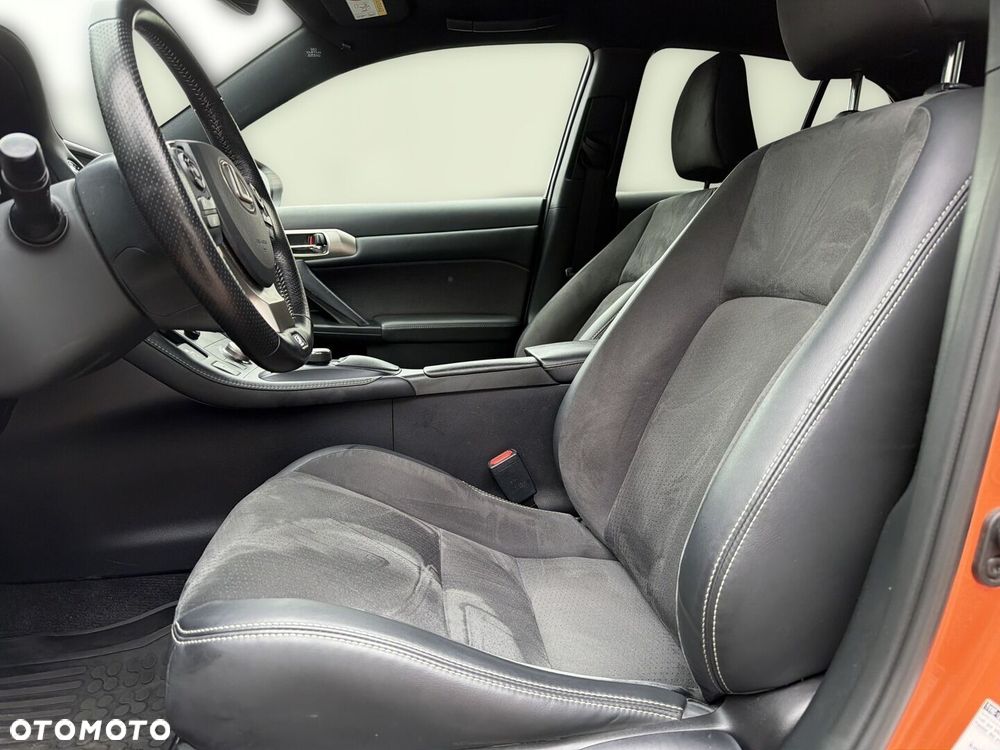 Lexus CT 200h F Sport - 12