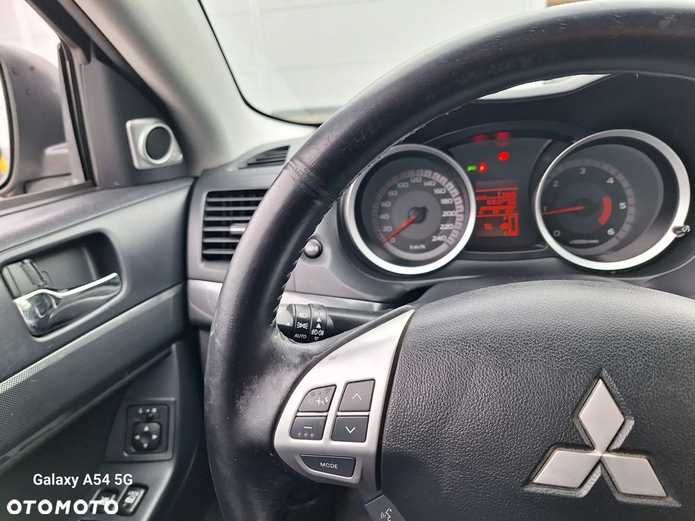 Mitsubishi Lancer 2.0 DI-D Intense - 28