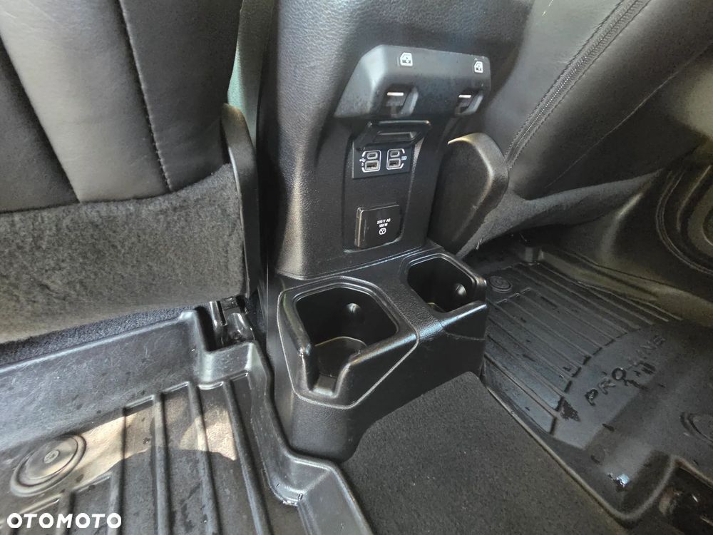 Jeep Wrangler Unlimited GME 2.0 Turbo Sahara - 26