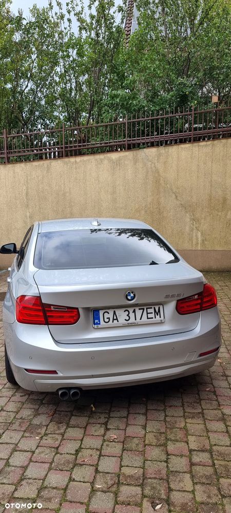 BMW Seria 3 328i Touring Sport Line - 6