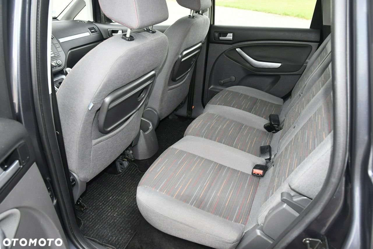 Ford C-MAX - 15