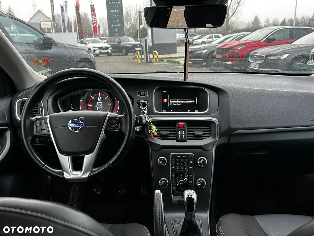 Volvo V40 D2 Drive-E Momentum - 6