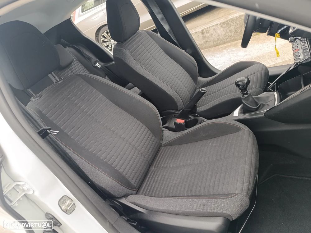 Peugeot 208 1.2 PureTech Active Pack - 14