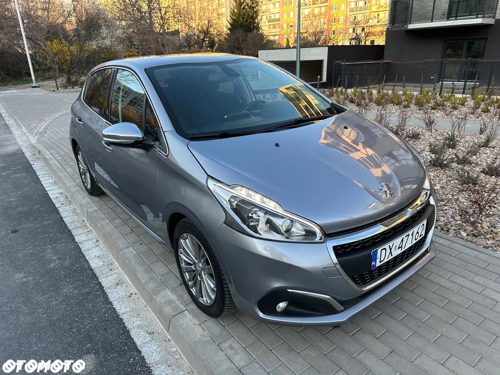 Peugeot 208 1.5 BlueHDi Allure S&S - 6