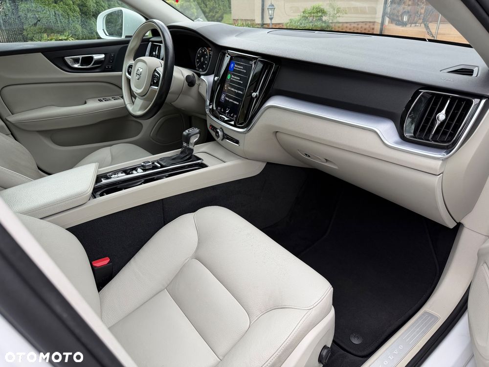 Volvo S60 T5 Momentum Pro - 15