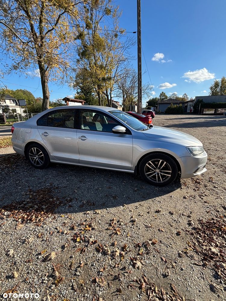 Volkswagen Jetta 2012 photo 5
