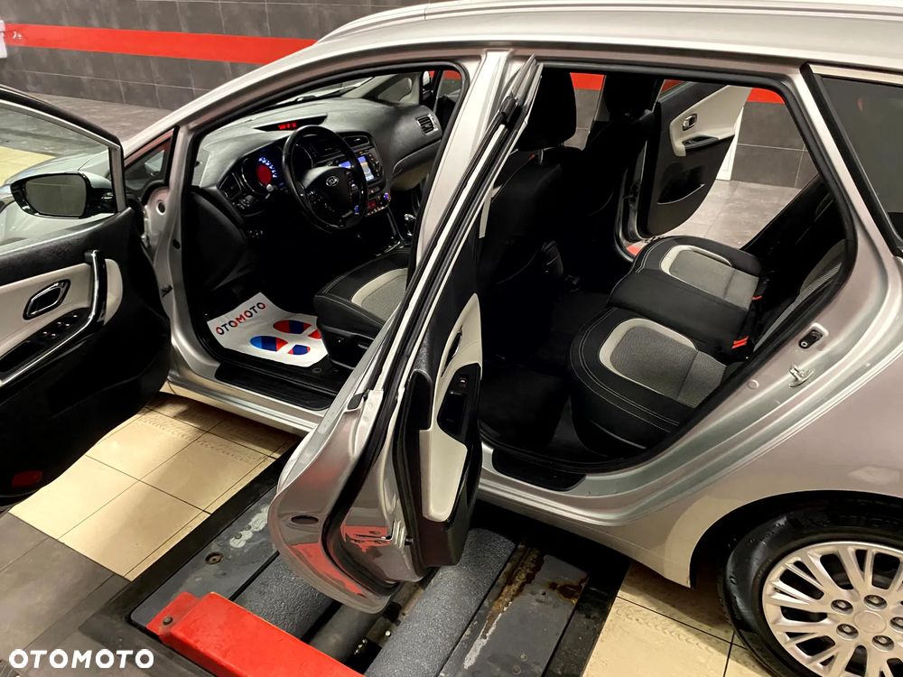 Kia Ceed 1.6 GDI Platinum Edition - 22