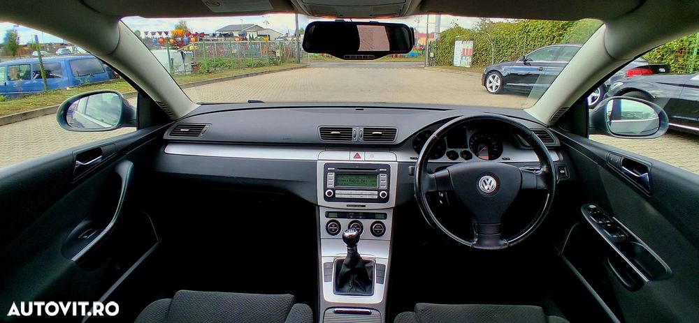 Volkswagen Passat 2.0 Blue TDI SCR Trendline - 5