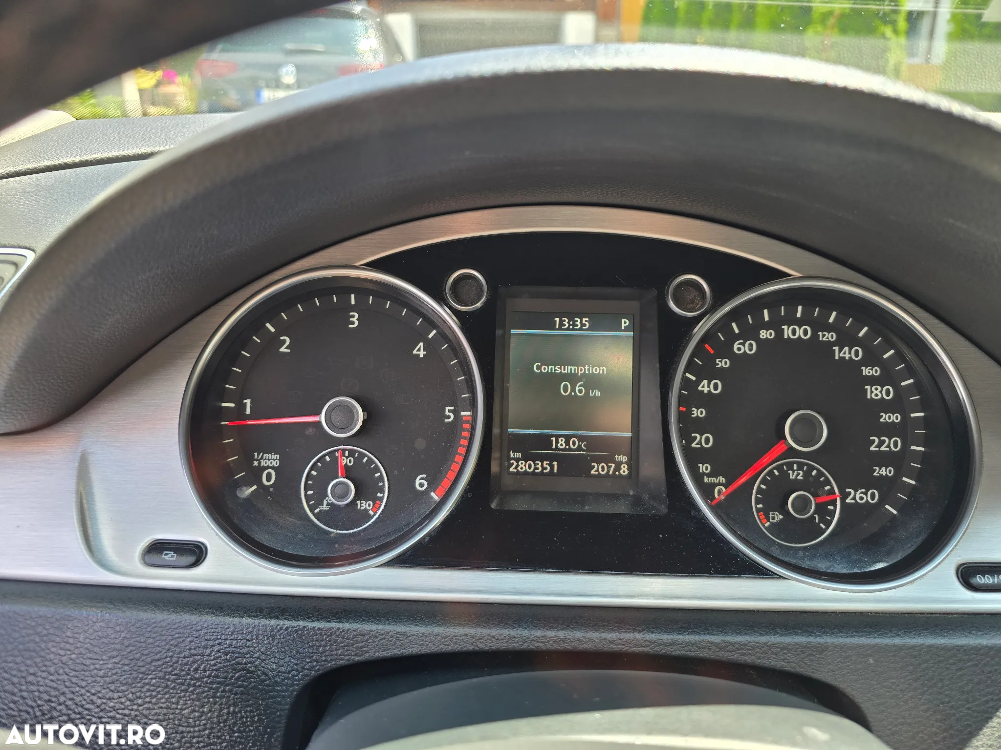 Volkswagen Passat 2.0 TDI BlueMotion Tehnology 4Motion DSG Highline - 8