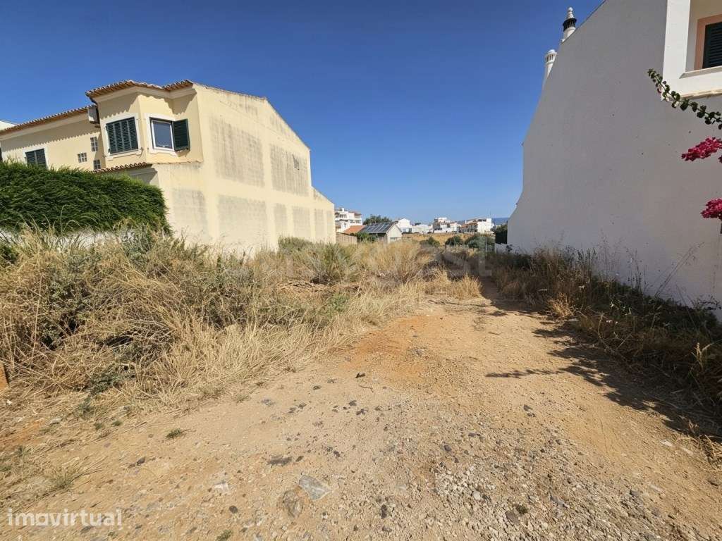 Terreno Urbano para Construção de Moradia com garagem na Bela Vista... - Grande imagem: 3/10
