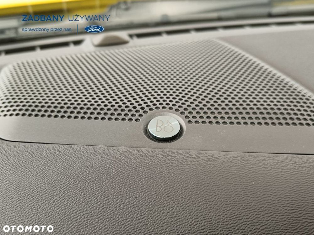 Ford Mustang Fastback 24 - 32