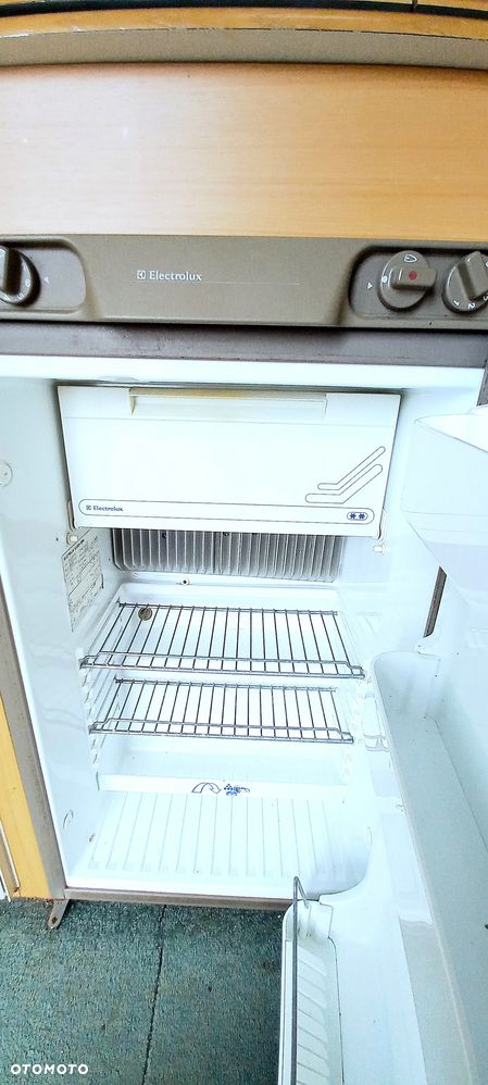 Elddis Tornado Xl - 12
