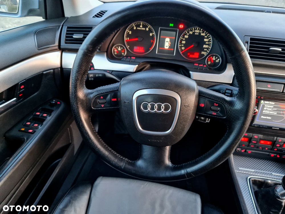Audi A4 Avant - 10