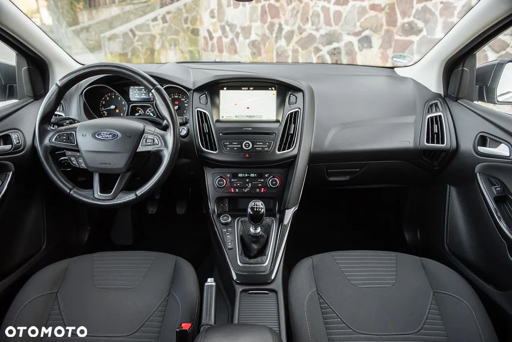 Ford Focus SW - 29