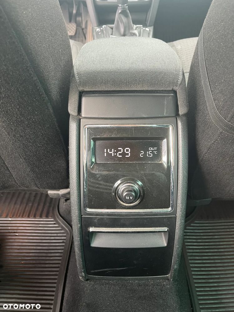 Skoda Superb 2.0 TDI Elegance - 19