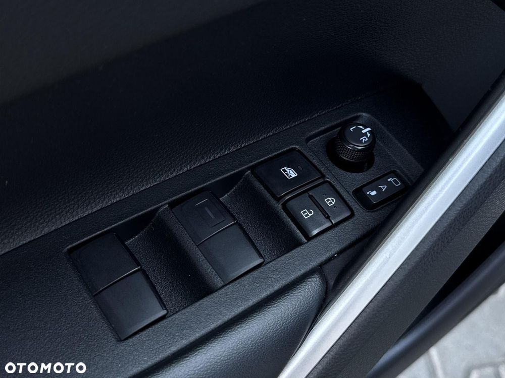 Toyota Corolla Cross - 29