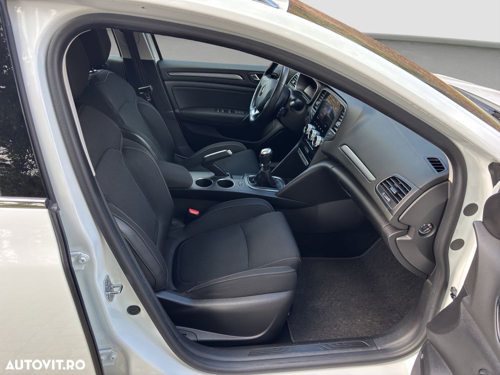 Renault Megane BLUE dCi 115 BUSINESS EDITION - 16