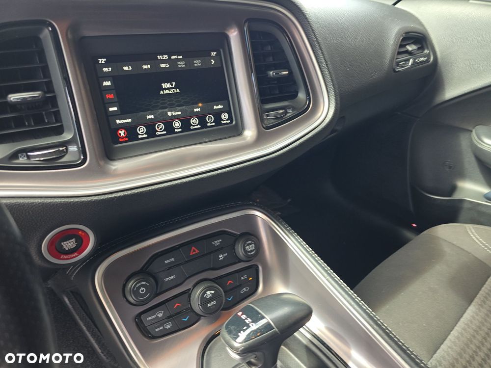 Dodge Challenger 3.6 SXT - 11