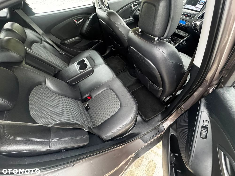 Hyundai ix35 2.0 CRDi Premium 2WD - 11