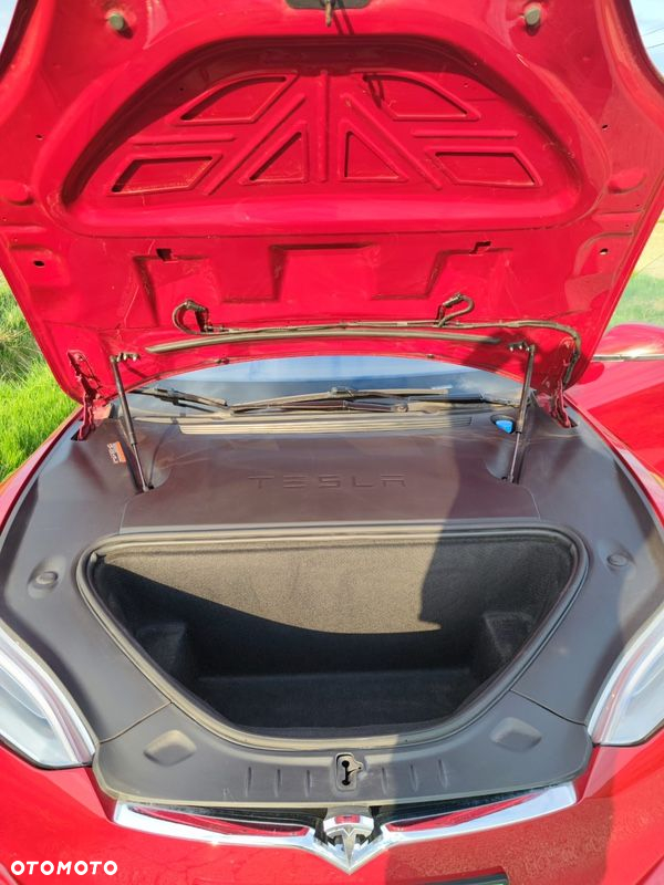 Tesla Model S Performance - 31