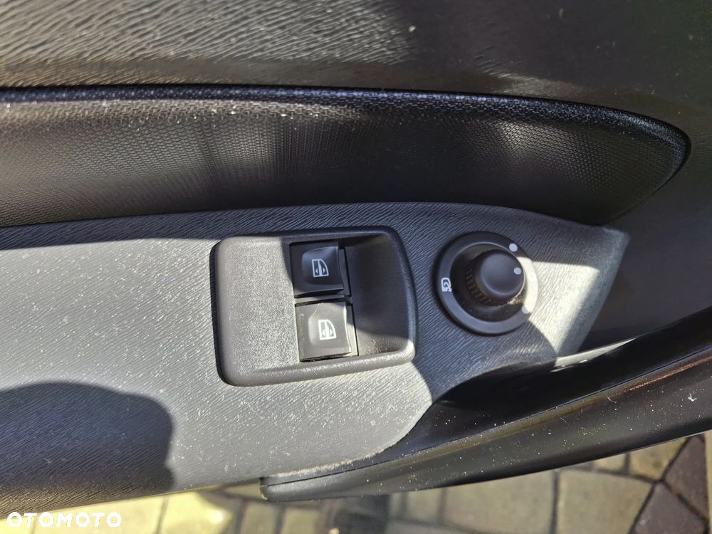 Mercedes-Benz CITAN - 17