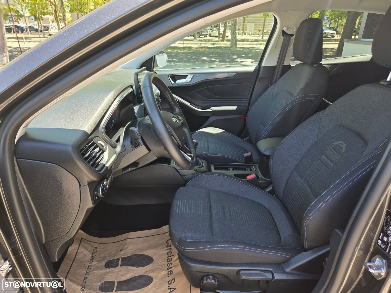 Ford Focus 1.0 EcoBoost MHEV ST-Line - 4
