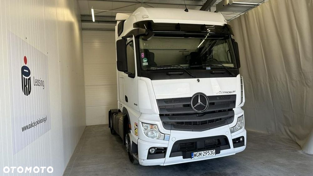 Mercedes-Benz Actros - 3