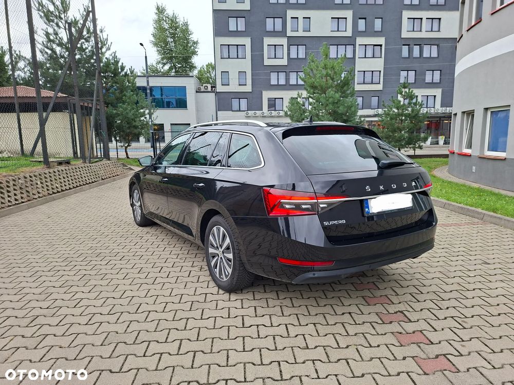 Skoda Superb 2.0 TDI SCR Style DSG - 5