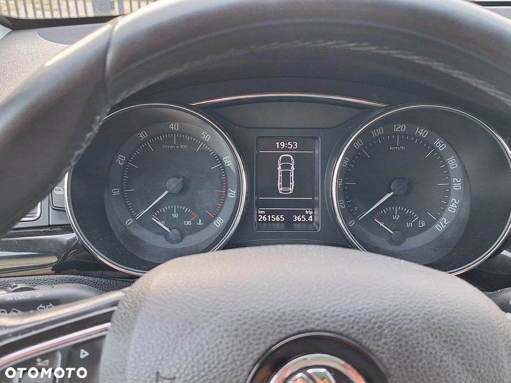 Skoda Superb 1.8 TSI Platinum Outdoor - 9