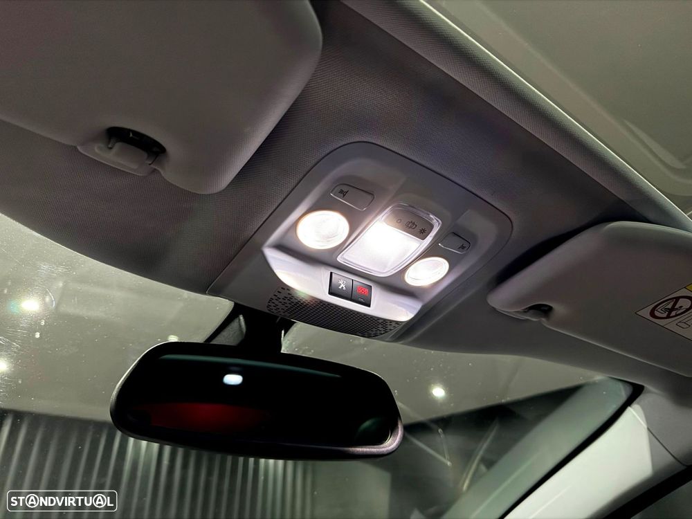 Peugeot 2008 1.2 PureTech Crossway EAT6 - 31