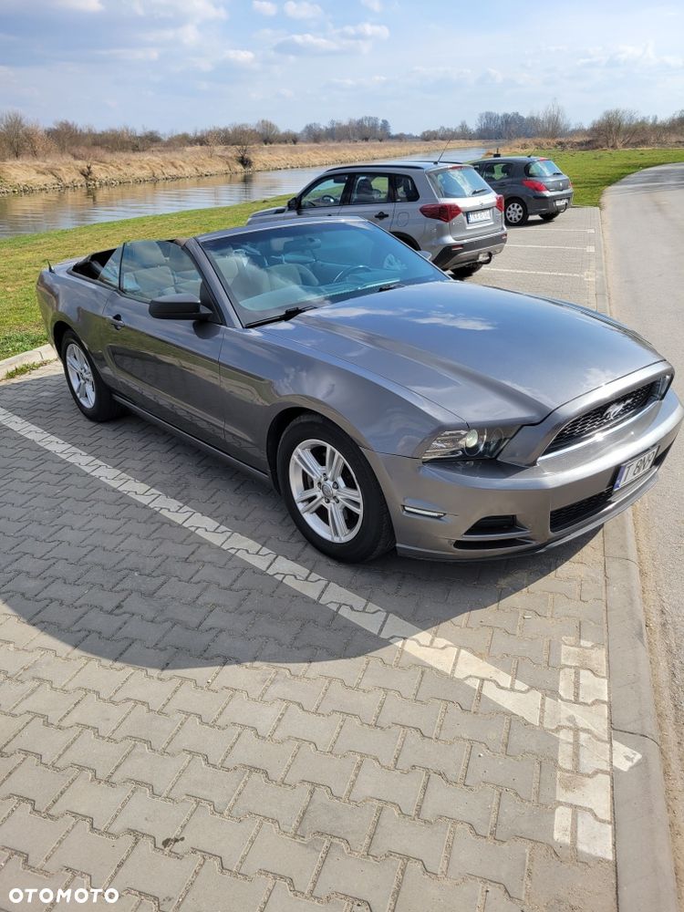 Ford Mustang - 8