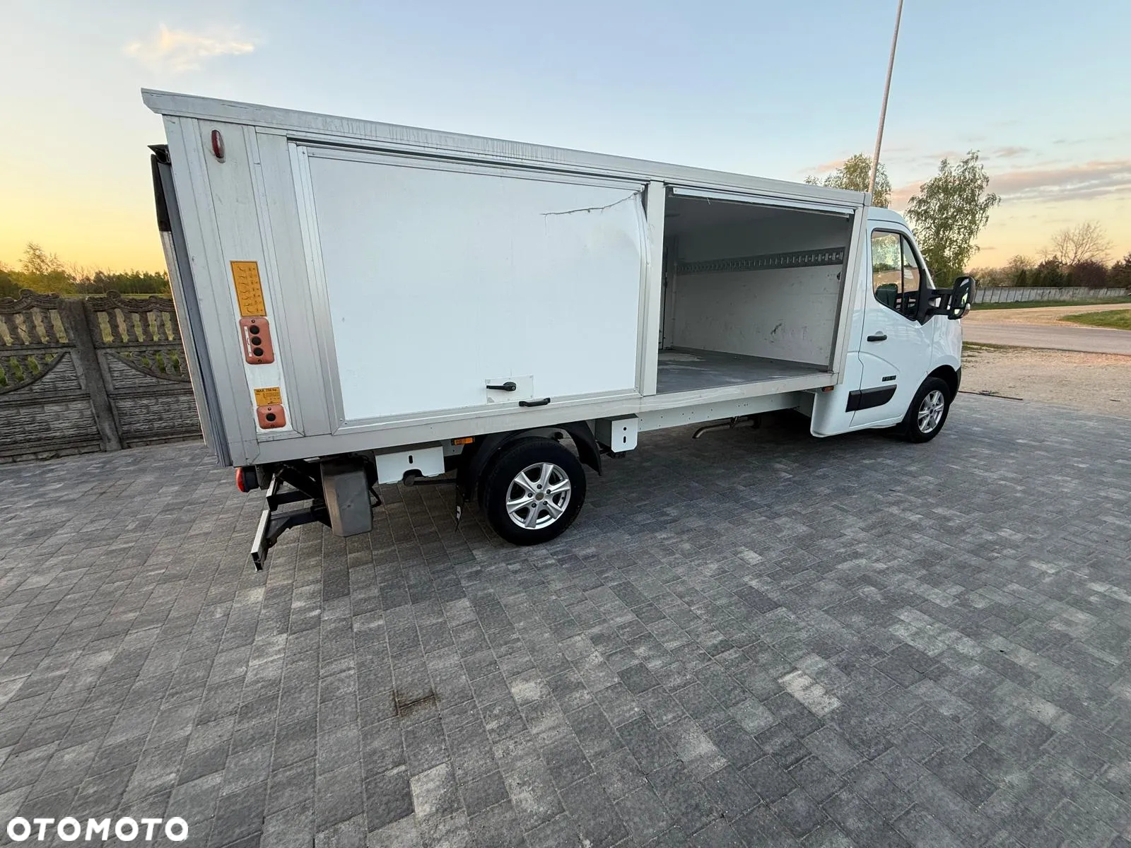 Nissan NV400 - 5