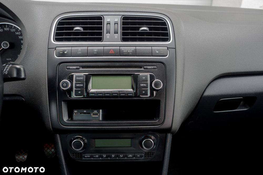 Volkswagen Polo 1.4 Highline - 20